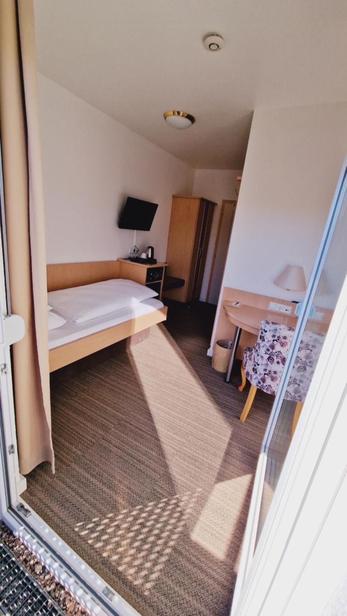 Hotel Garni Superior Μέτσινγκεν Εξωτερικό φωτογραφία